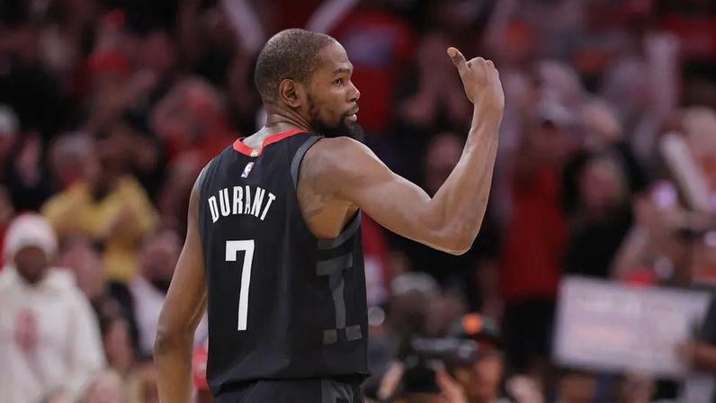 Kevin Durant em vitória do Houston Rockets sobre o Phoenix Suns na NBA (Foto: Alex Slitz/Getty Images/AFP)