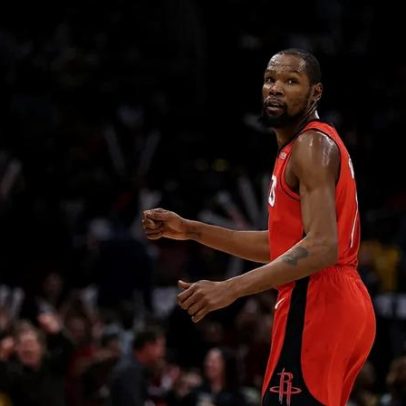 Kevin Durant faz partida histórica vestindo a camisa do Houston na NBA