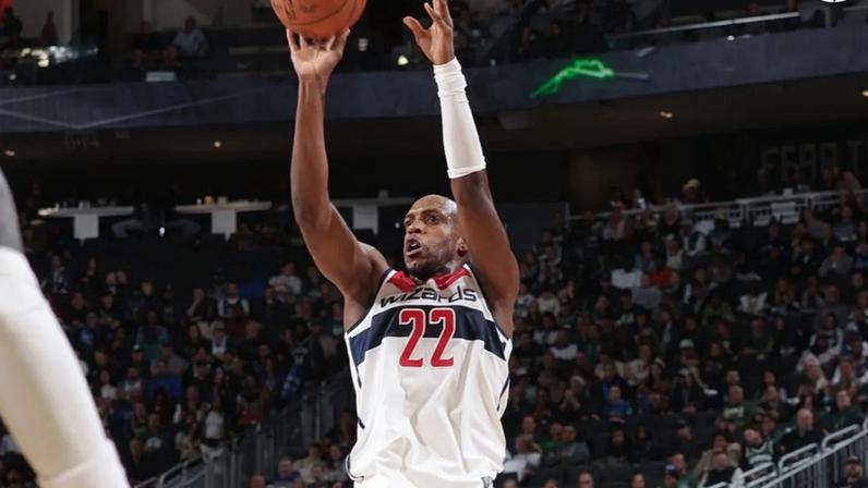 mercado nba krhis middleton