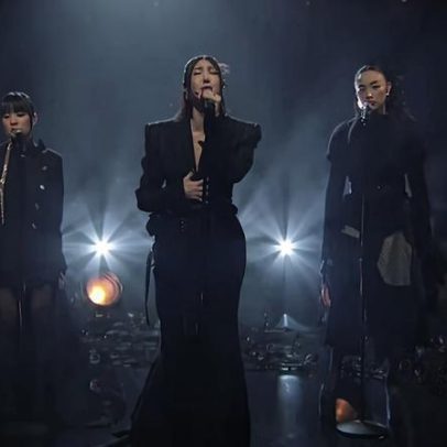 Cantores de KPop Demon Hunters apresentam versão Golden Glowin no Kimmel