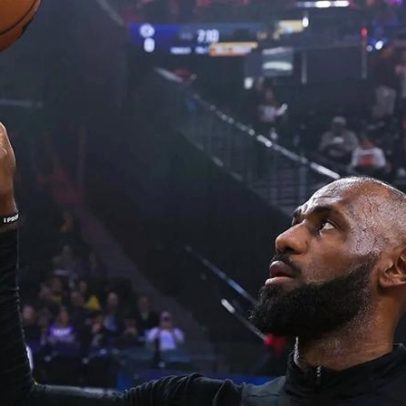 LeBron James rompe silêncio sobre polêmica com Lakers