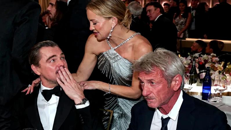 Sean Penn was caught smoking at his table during the 2026 Golden Globes.