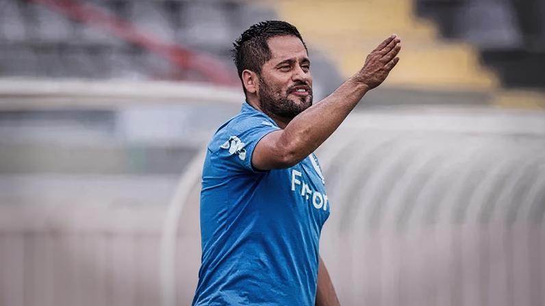 Técnico Lucas Andrade comanda Palmeiras na Copinha pelo terceiro ano seguido