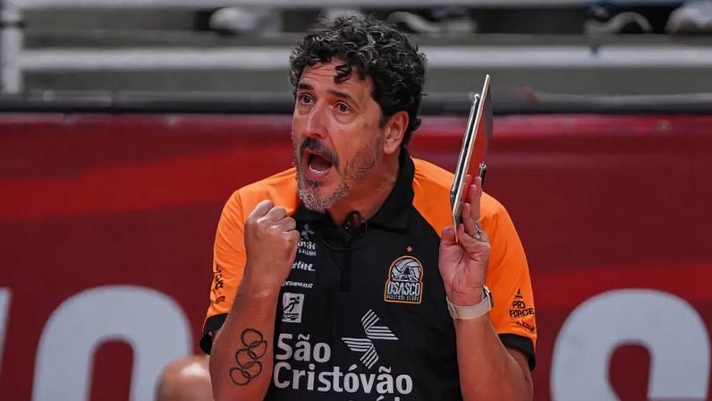 Luizomar analisa decisões difíceis após classificação do Osasco na Copa Brasil