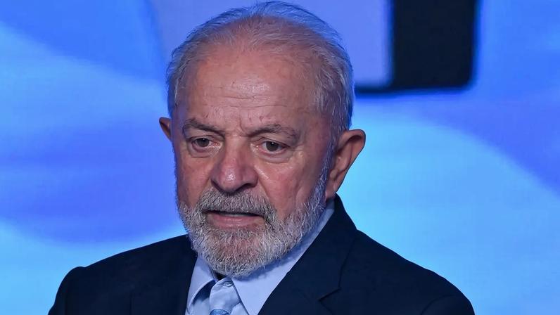 Presidente petista passará o final de semana em repouso na Granja do Torto e retorna ao trabalho na segunda (2). (Foto: André Borges/EFE)