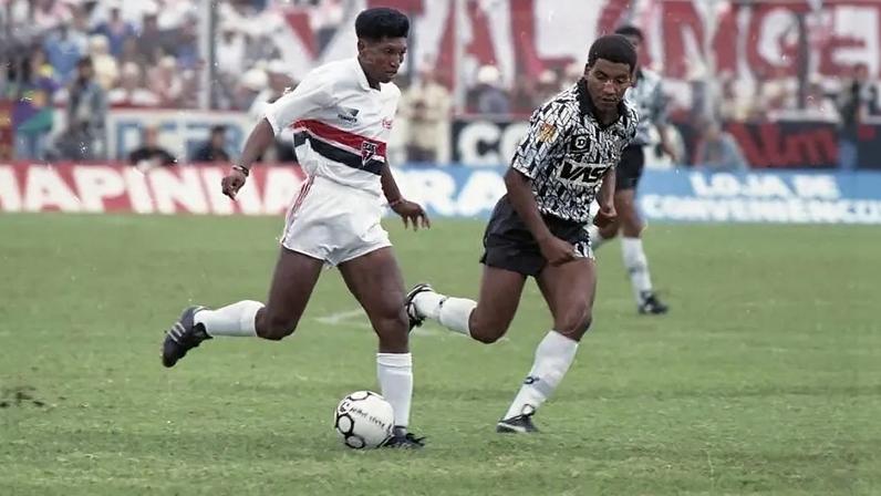 Macedo com a camisa do São Paulo no início dos anos 1990, período mais vitorioso da carreira. (São Paulo)