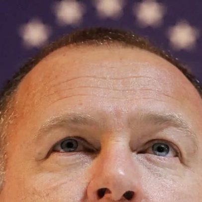 Mano Menezes assume seleção peruana com foco na Copa 2030