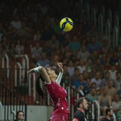 Maringá vence Fluminense pela primeira vez na história da Superliga