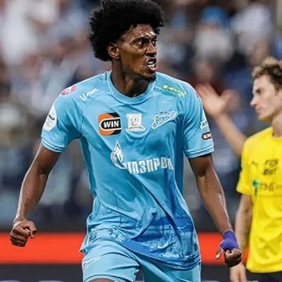 Atlético-MG anuncia contratação do atacante colombiano Mateo Cassierra