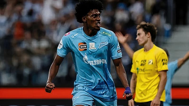 Mateo Cassierra comemora gol pelo Zenit