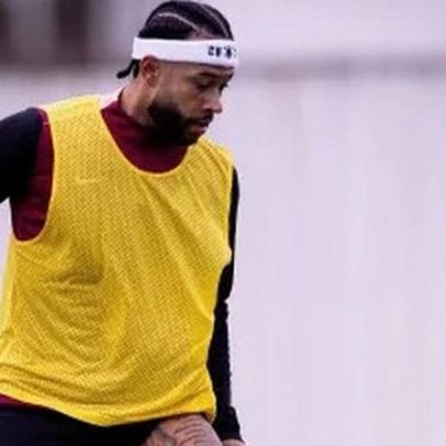 Situação de Memphis Depay pode definir atuação do Corinthians contra o Bahia