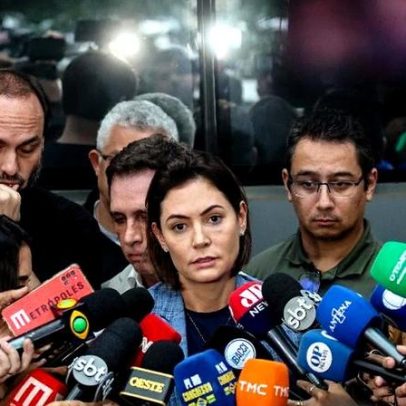 Michelle diz que PF atrasou socorro a Bolsonaro e defende domiciliar
