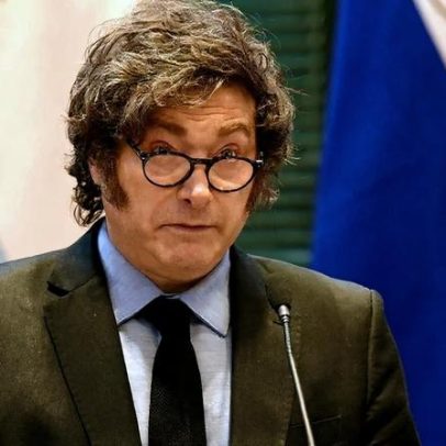 Milei afirma não falar com Lula sobre Venezuela e apoia Bolsonaro nas eleições