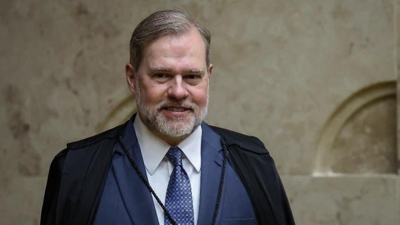 Ministro Dias Toffoli em sessão plenária do STF