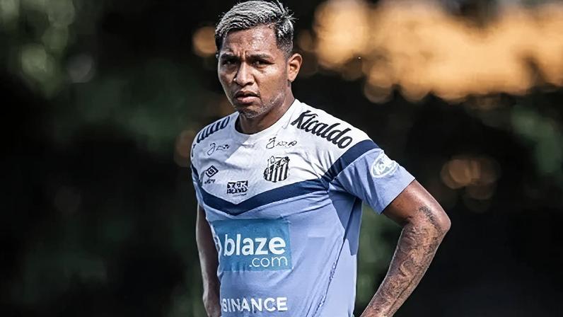 Morelos seguirá no Santos em 2024