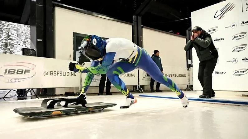 Nicole Silveira em ação no início da temporada do skeleton