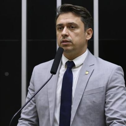 Moraes autoriza visita de Nikolas a Bolsonaro
