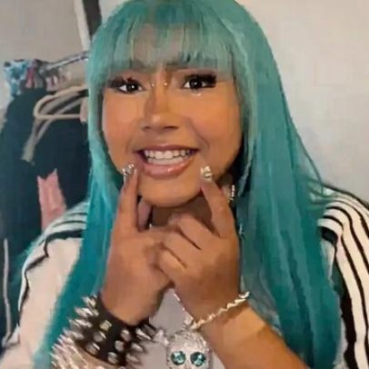 North West, 12, mostra piercing de ponte e colar de 106 quilates em TikTok