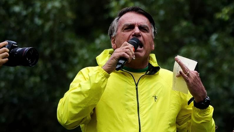 O ex-presidente Jair Bolsonaro em manifestação na avenida Paulista em abril de 2025