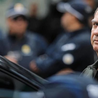 Médicos reavaliarão medicações de Bolsonaro após queda