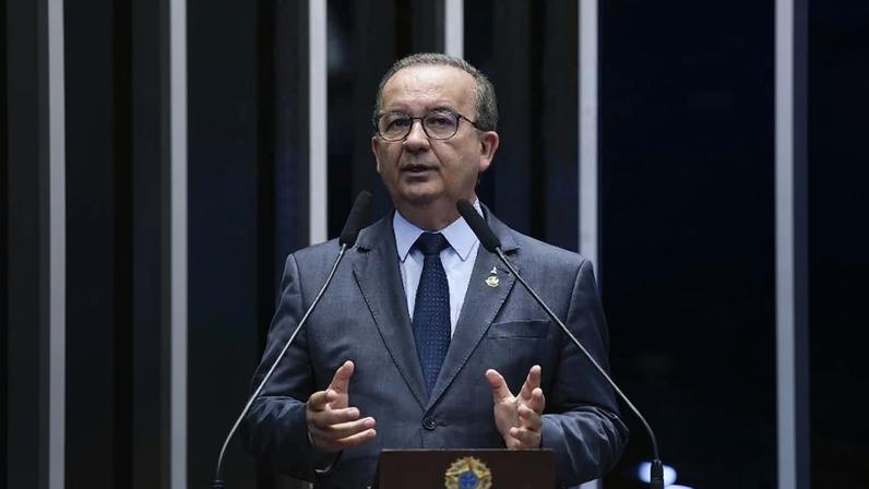 O governador de Santa Catarina, Jorginho Mello (PL)