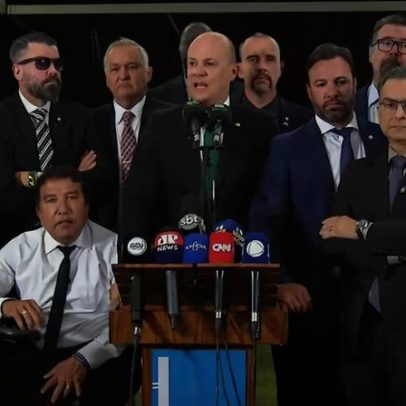 Oposição pressiona impeachment de Moraes e mira vetos de Lula