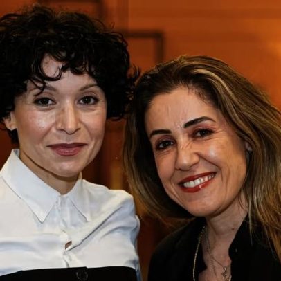 Cantora Patricia Marx, ex-Trem da Alegria, surge com a esposa