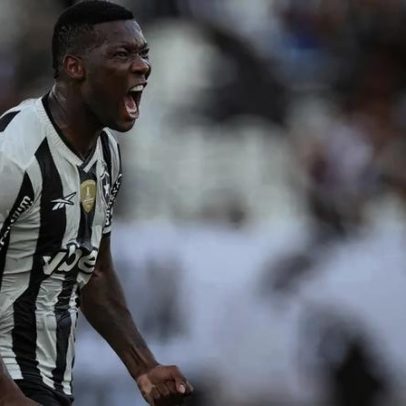 Botafogo encaminha saída de Patrick de Paula para o Remo