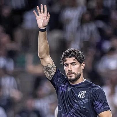 Pedro Raul, reintegrado, busca convencer Dorival no Corinthians