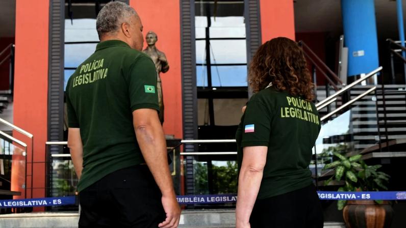 Policiais legislativos estaduais passam a ter porte de arma no exercício funcional, com exigências de idoneidade e aptidão. Foto: Ricardo Medeiros