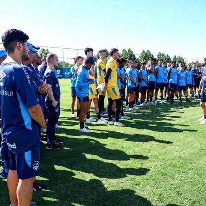 Grêmio chega para a estreia do Gauchão 2026