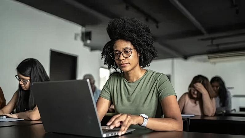 Os alunos contarão com três mentorias ao vivo conduzidas por especialistas da TIVIT
