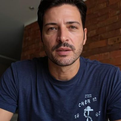 Ator Leandro Lima desabafa sobre câncer do pai e alerta para exames preventivos