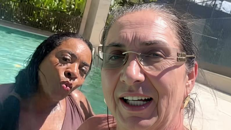Margareth Serrão, mãe de Virginia, com Fernanda, mãe de Vini Jr.