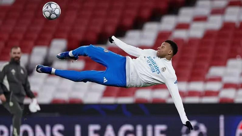 Real Madrid de Mbappé enfrenta o Benfica na última rodada da fase de liga da Champions — Foto: Pedro Castillo e Antonio Villalba / Real Madrid