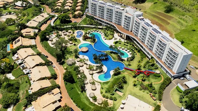 Tayayá Aqua Resort fica às margens da represa de Chavantes, região do Norte Pioneiro do Paraná. (Foto: divulgação/Tayayá Aqua Resort)