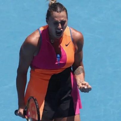 Sabalenka vence jovem sensação canadense e avança no Australian Open