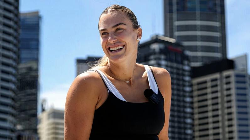 Sabalenka volta a pedir revanche com Kyrgios sob regras diferentes