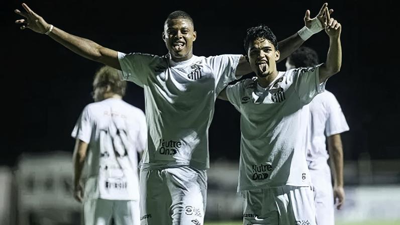 Santos venceu a Ferroviária pela Copinha; jogadores celebram classificação