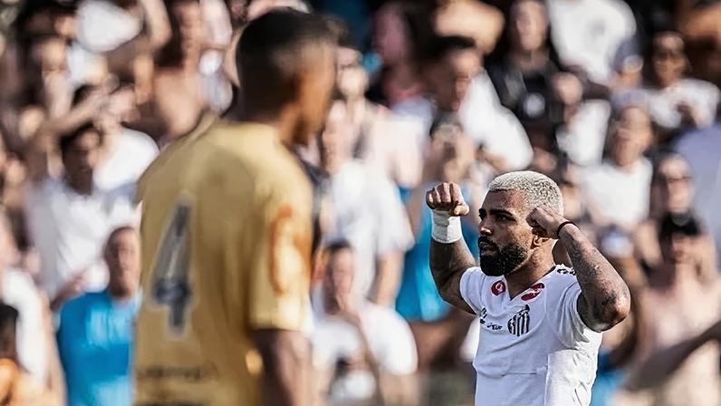 Gabigol comemora gol contra o Novorizontino