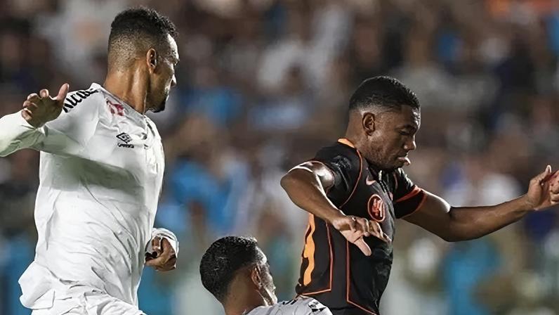 Lance de Santos x Corinthians pelo Paulistão