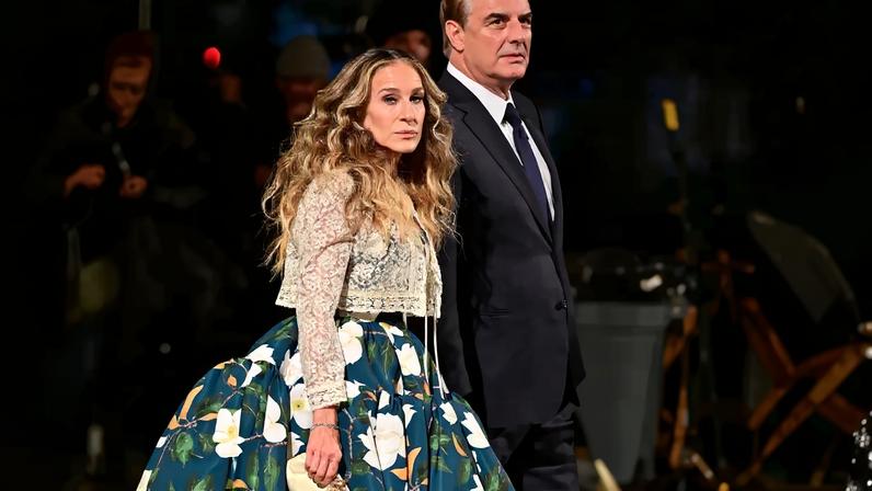 Chris Noth revealed that he and Sarah Jessica Parker are no longer friends because of how she reacted to the multiple sexual assault allegations against him in 2021.