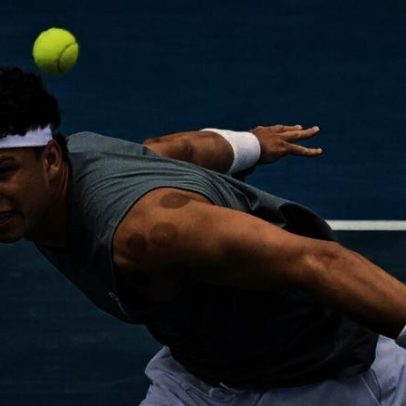 Shelton avança às quartas em Auckland; Ruud cai na estreia
