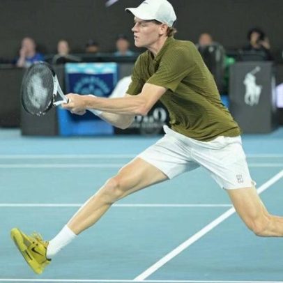 Sinner lamenta chances perdidas contra Djokovic