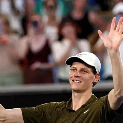 Sinner vence 18ª consecutiva e avança às quartas do Australian Open