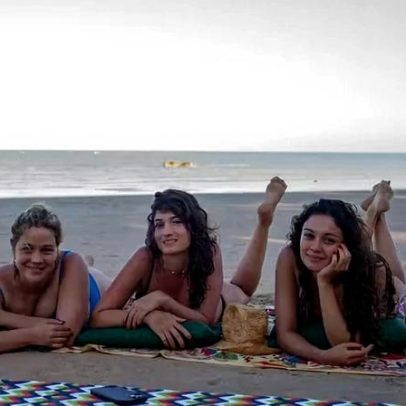 Sophie Charlotte curte primeiro dia do ano sem Xamã, cercada de amigos