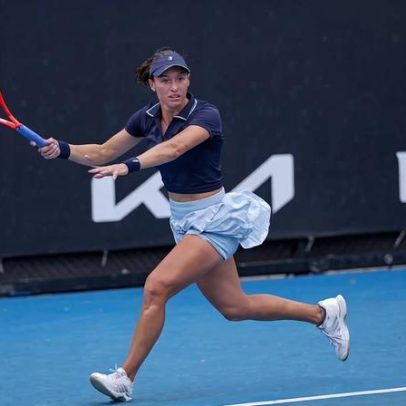 Stefani vence com Arevalo e avança às quartas das mistas