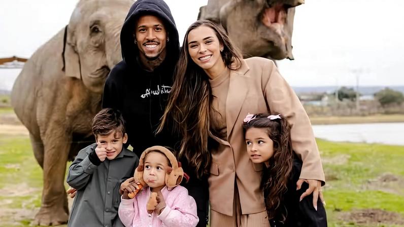Família completa! Eder Militão curte safári com Tainá Castro, a filha e os enteados; veja fotos — Foto: Reprodução/Instagram