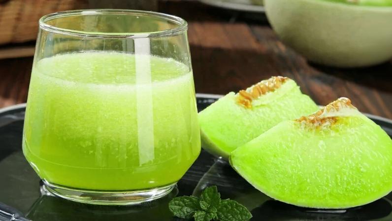 Sucos verdes: 9 receitas para desinchar de forma natural