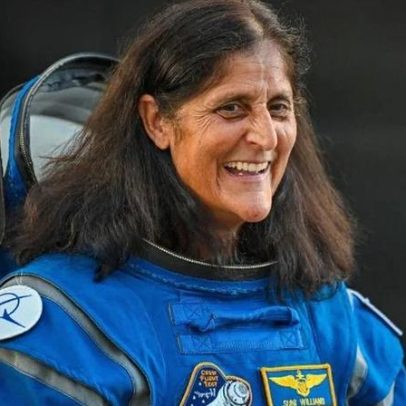 Astronauta da NASA que passou nove meses no espaço anuncia aposentadoria